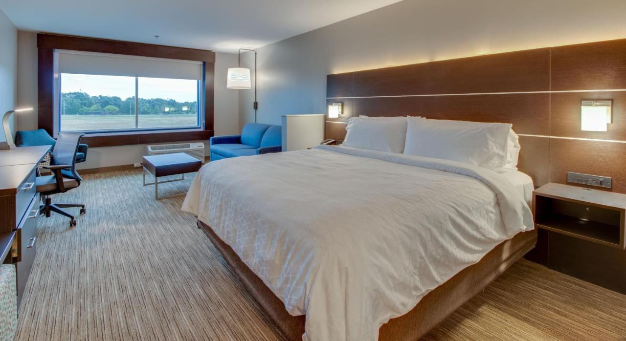 Holiday Inn Express & Suites - Union City By Ihg Buitenkant foto