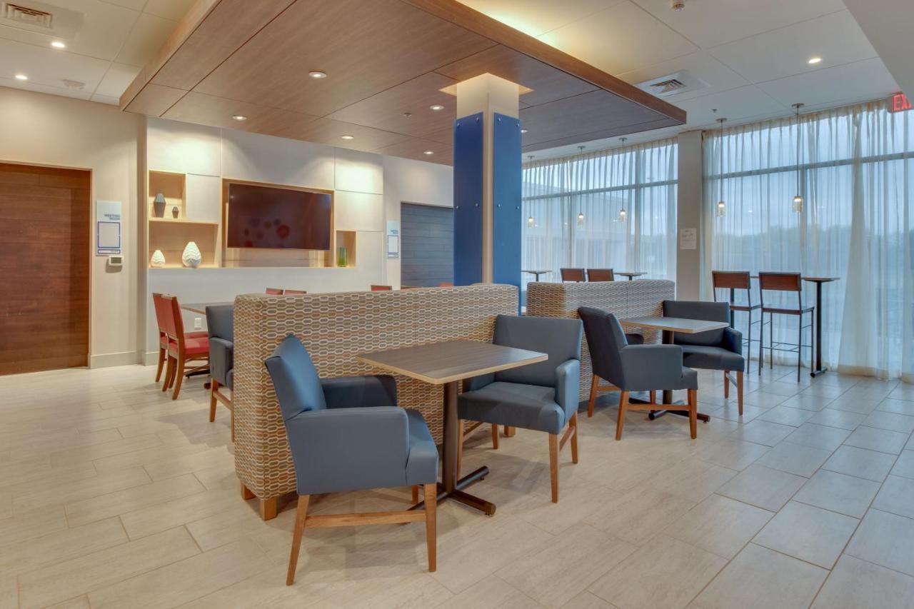 Holiday Inn Express & Suites - Union City By Ihg Buitenkant foto